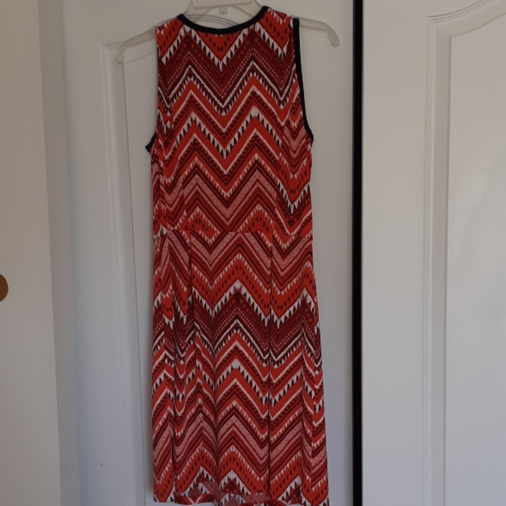 Dress - Picture 4 of 4